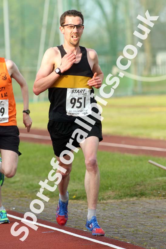 North Eastern 10000 metres Championships, Monkton Stadium, Jarrow. Photo: David T. Hewitson/Sports for All Pics